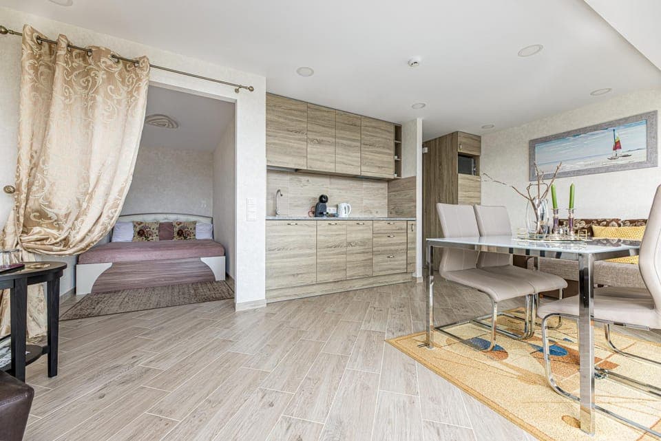 Logo/Certificate/Sign