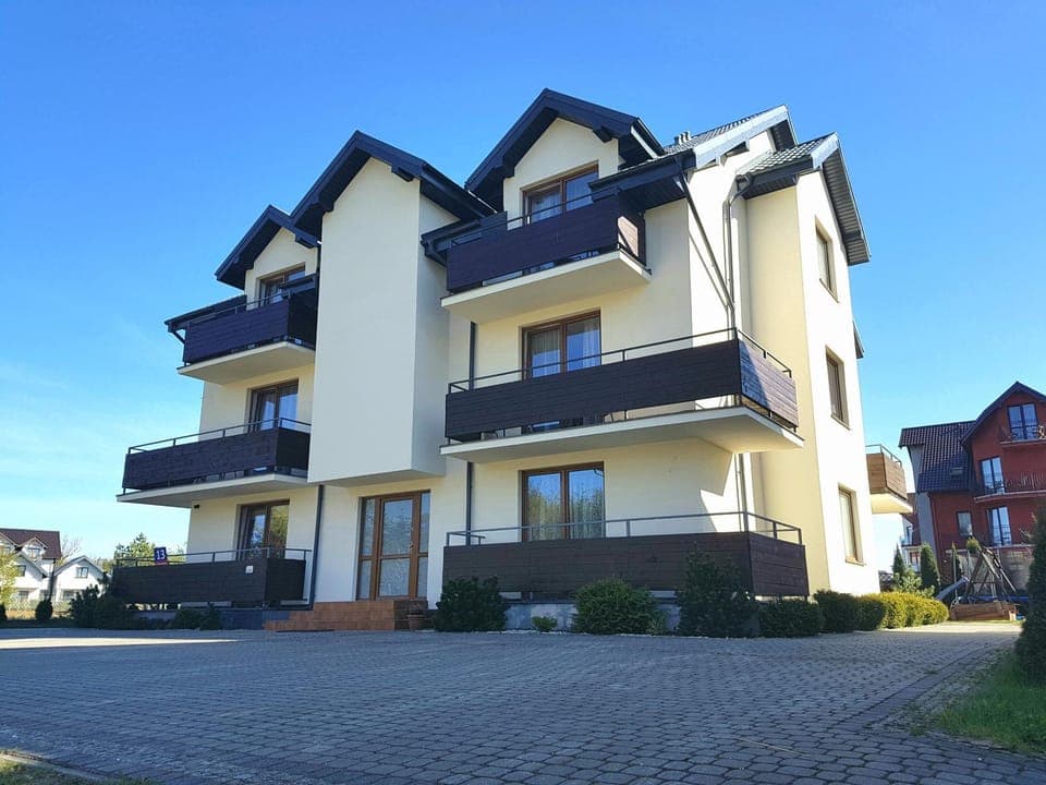 Facade/entrance, Garden, Balcony/Terrace