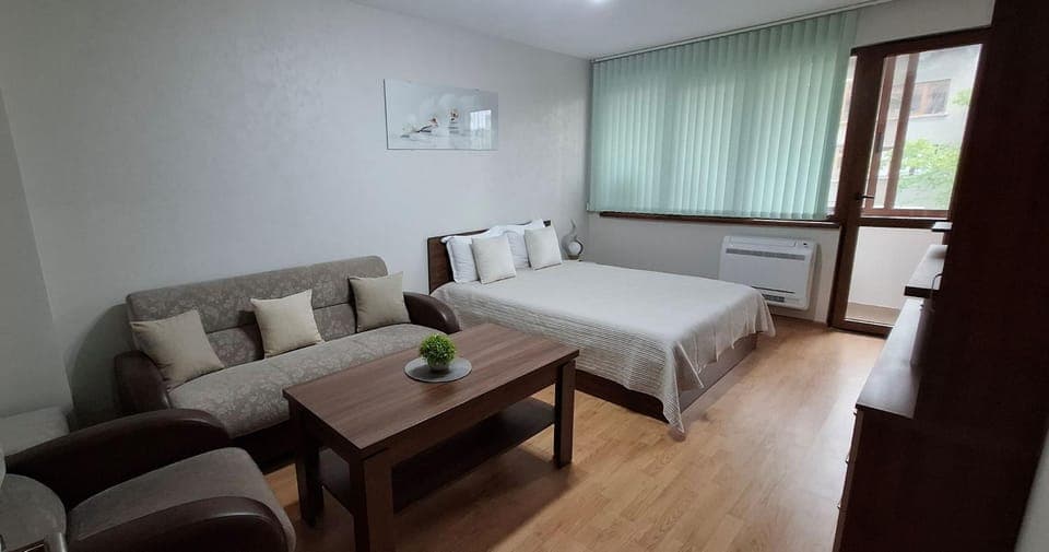 Living room, Bedroom