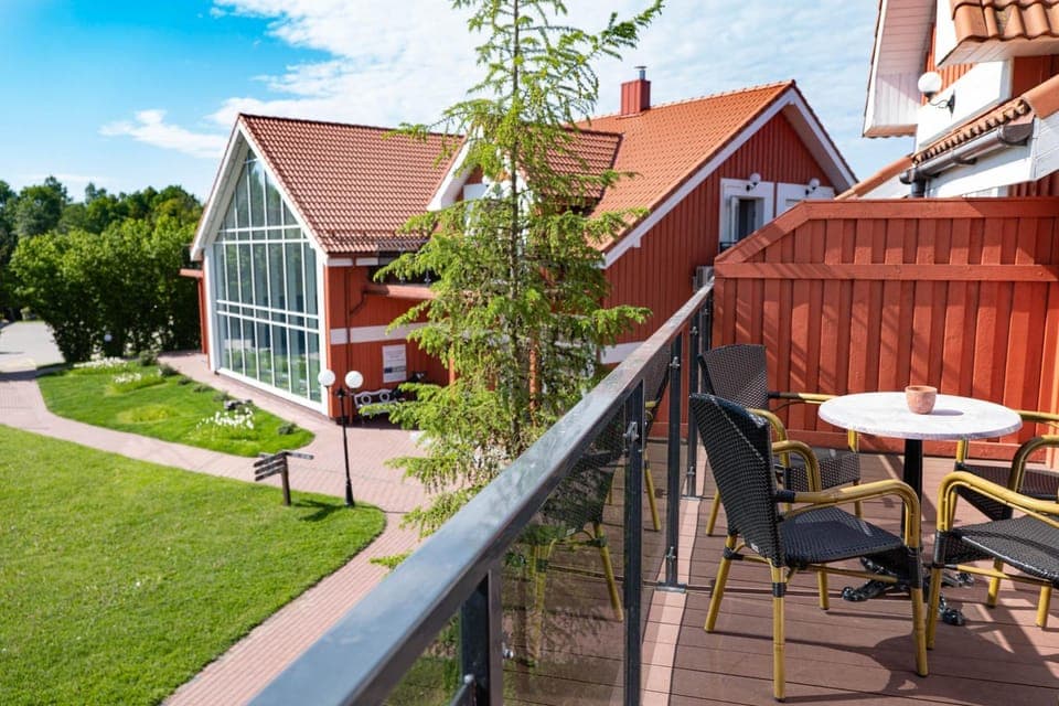 Property building, Patio, Day, View (from property/room), Balcony/Terrace, Garden view