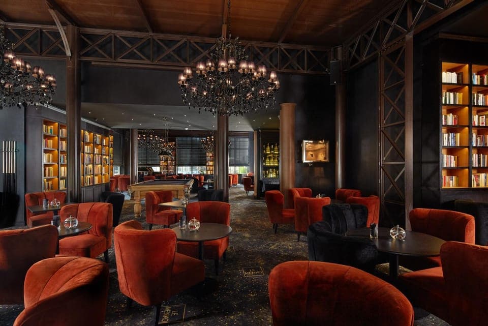 Property building, Lounge or bar