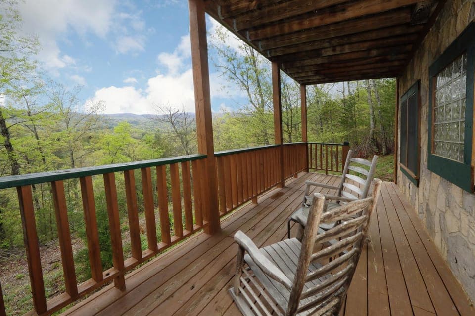 Smoky Mountain Majesty Chalet in Pigeon Forge