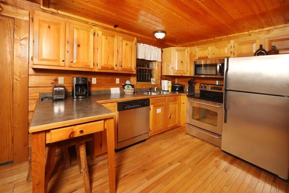 Bear Crossing Chalet in Pigeon Forge