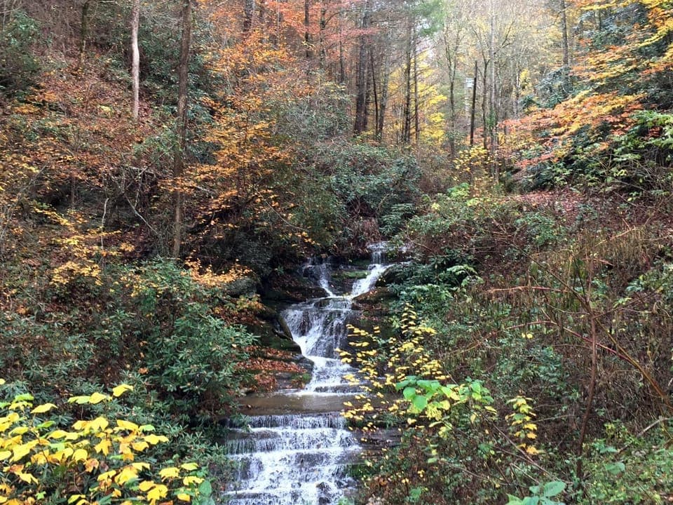 Lodge Between the Streams Chalet in Pigeon Forge