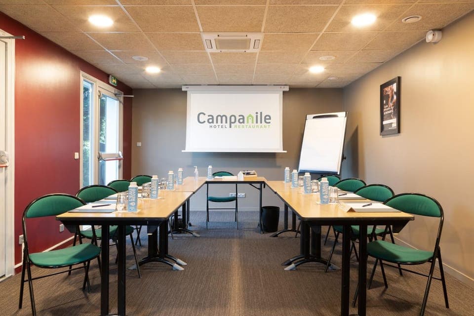 Meeting/conference room