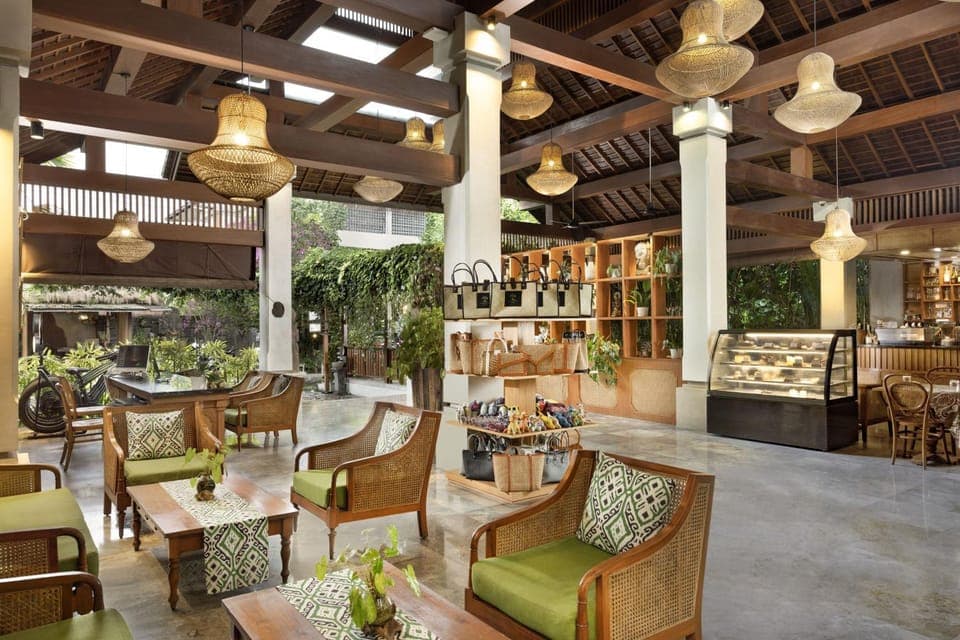 Restaurant/places to eat, Lobby or reception