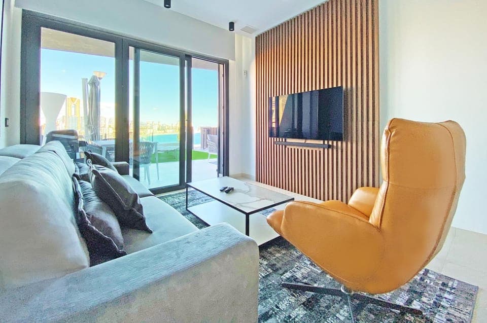 Luxury Apartment with private hot tub by Poniente Beach Apartment in Benidorm