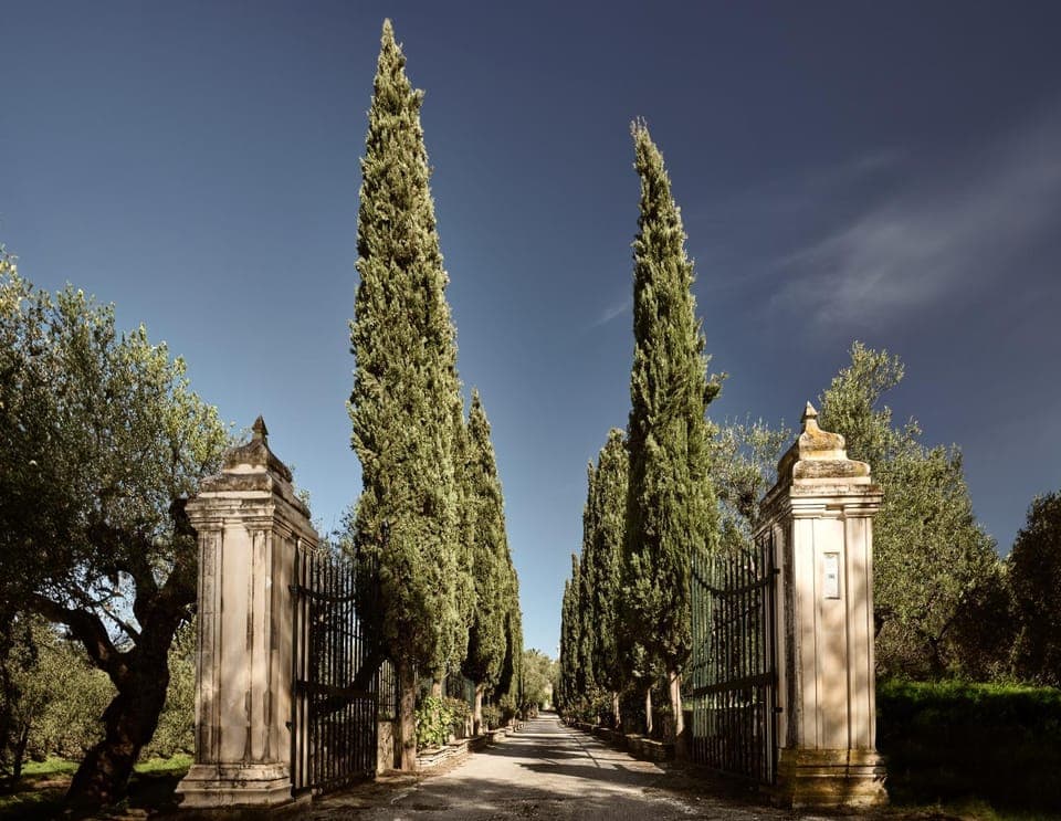 Patio, Facade/entrance