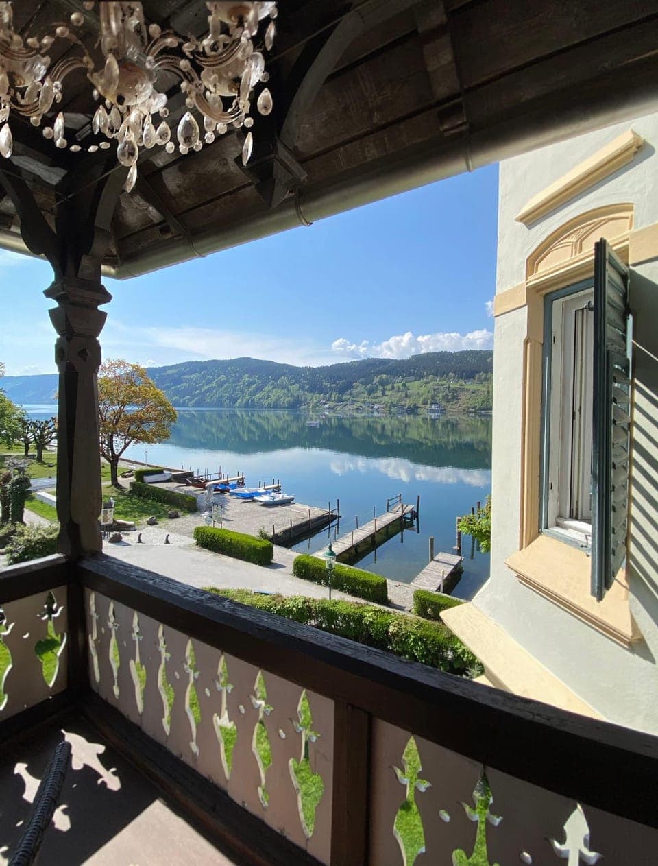 Balcony/Terrace, Lake view