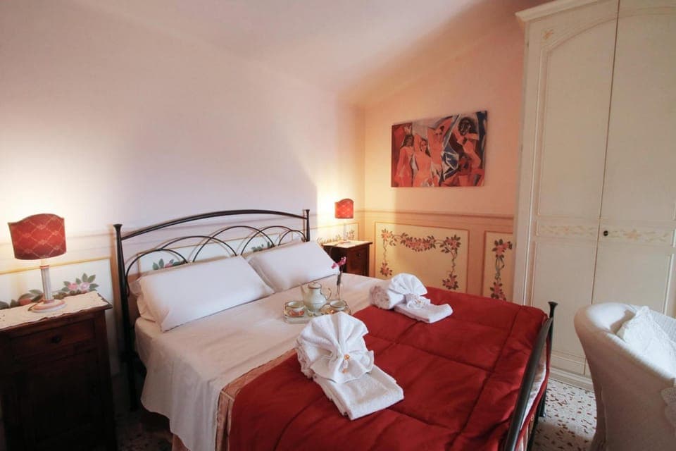 Bed, Photo of the whole room, Bedroom, towels, wardrobe