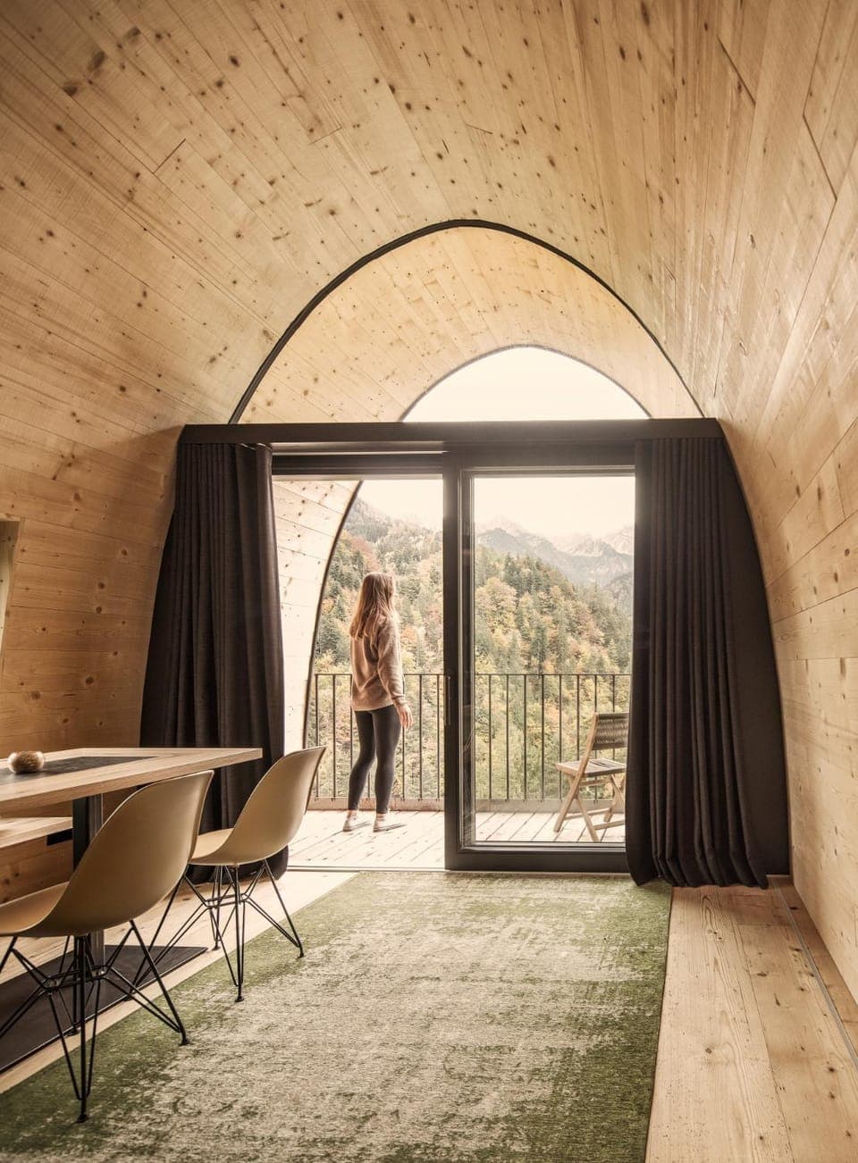 Living room, Photo of the whole room