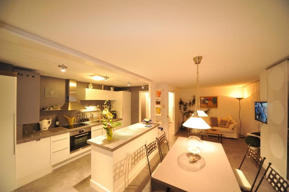 Kitchen or kitchenette, Living room, Dining area