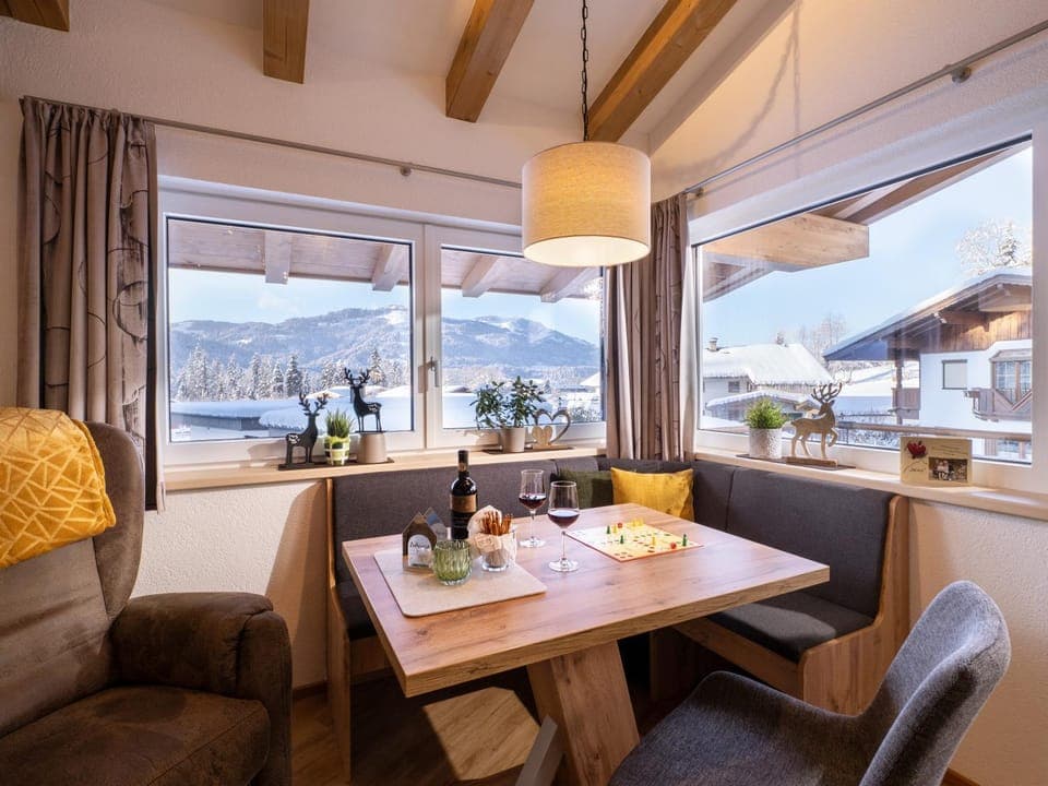 Living room, Seating area, Dining area