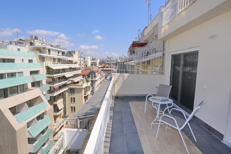 Property building, Balcony/Terrace, City view