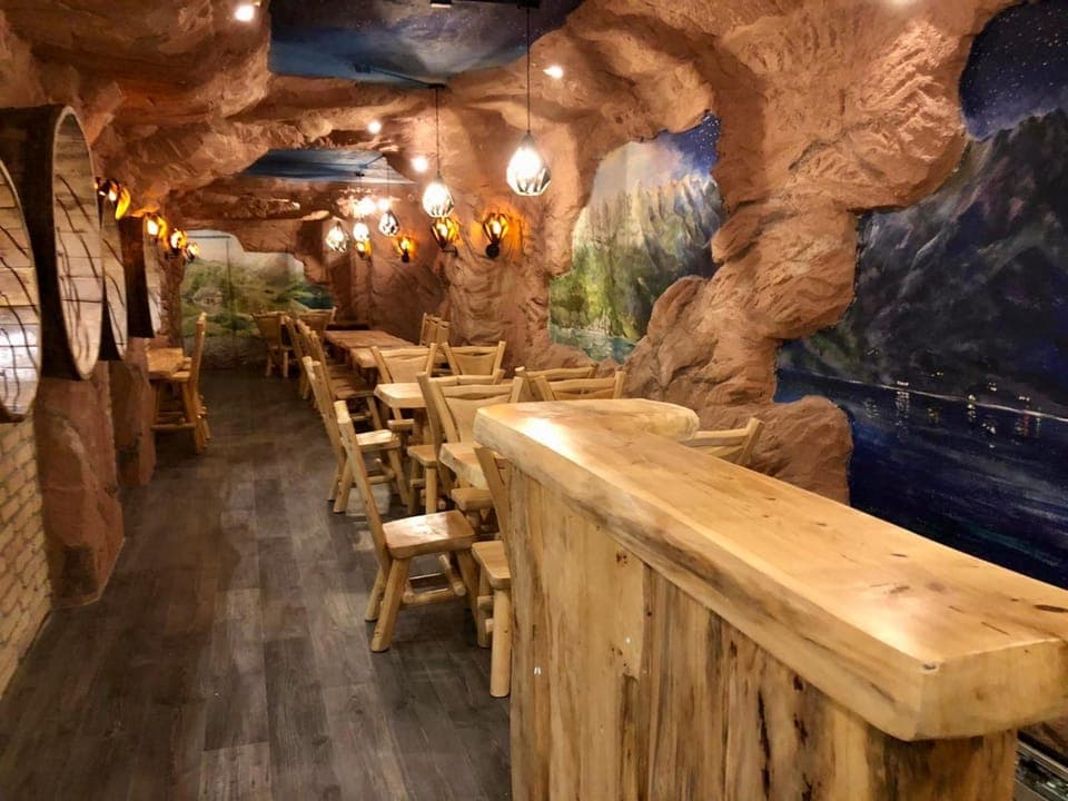 Restaurant/places to eat, Banquet/Function facilities