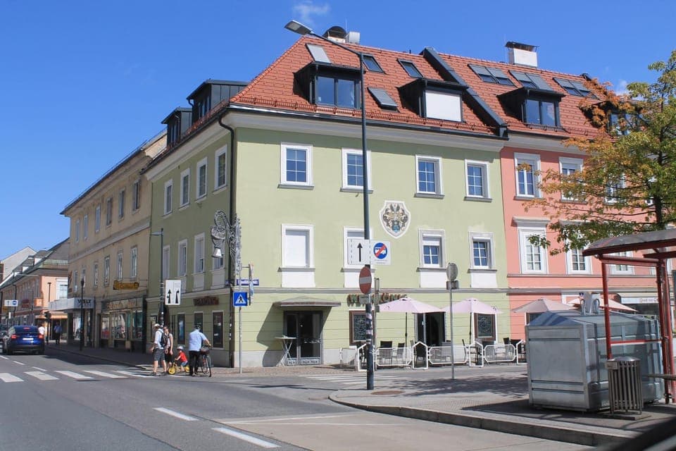 Property building, Day, Neighbourhood, City view, Street view, Location