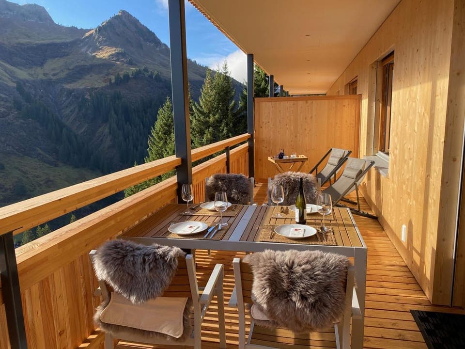 Balcony/Terrace, Mountain view