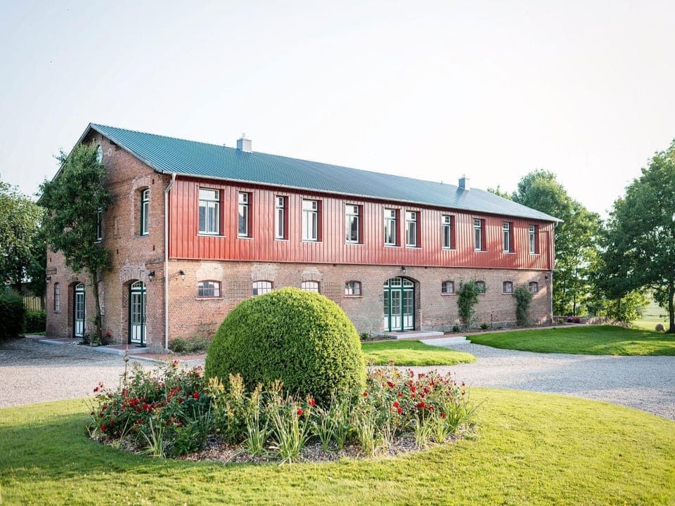 Property building, Garden