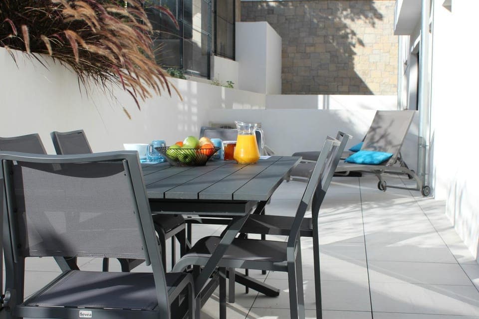 Patio, Dining area, Sea view