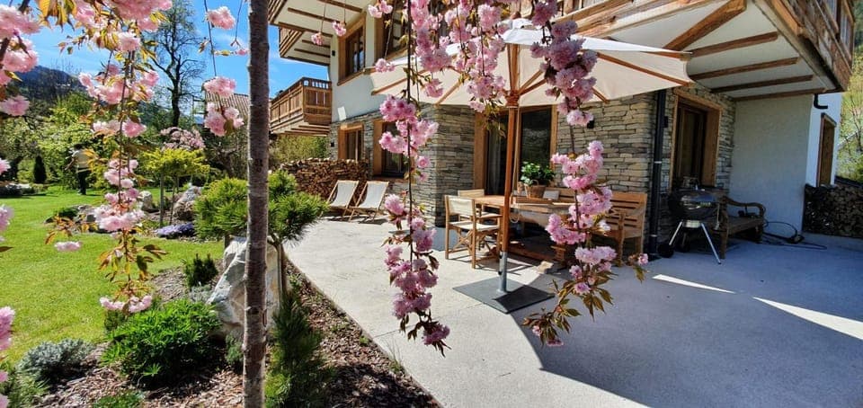 Garden, Balcony/Terrace