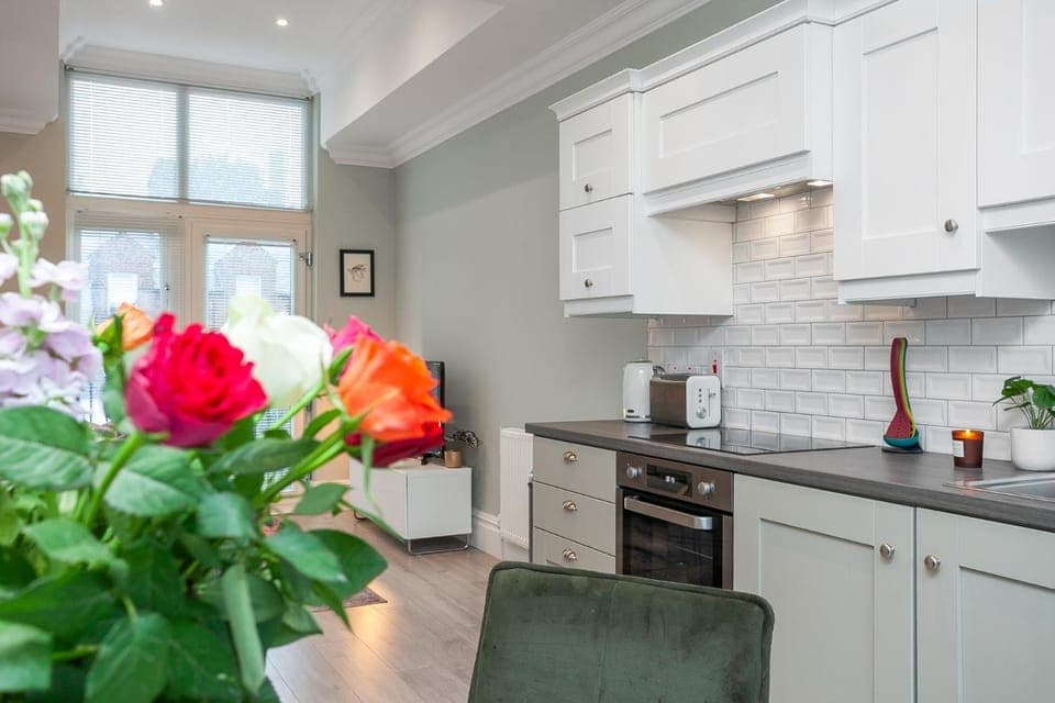 Coffee/tea facilities, Kitchen or kitchenette