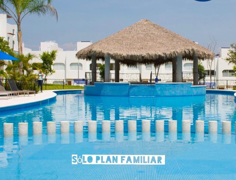 Garden, Swimming pool