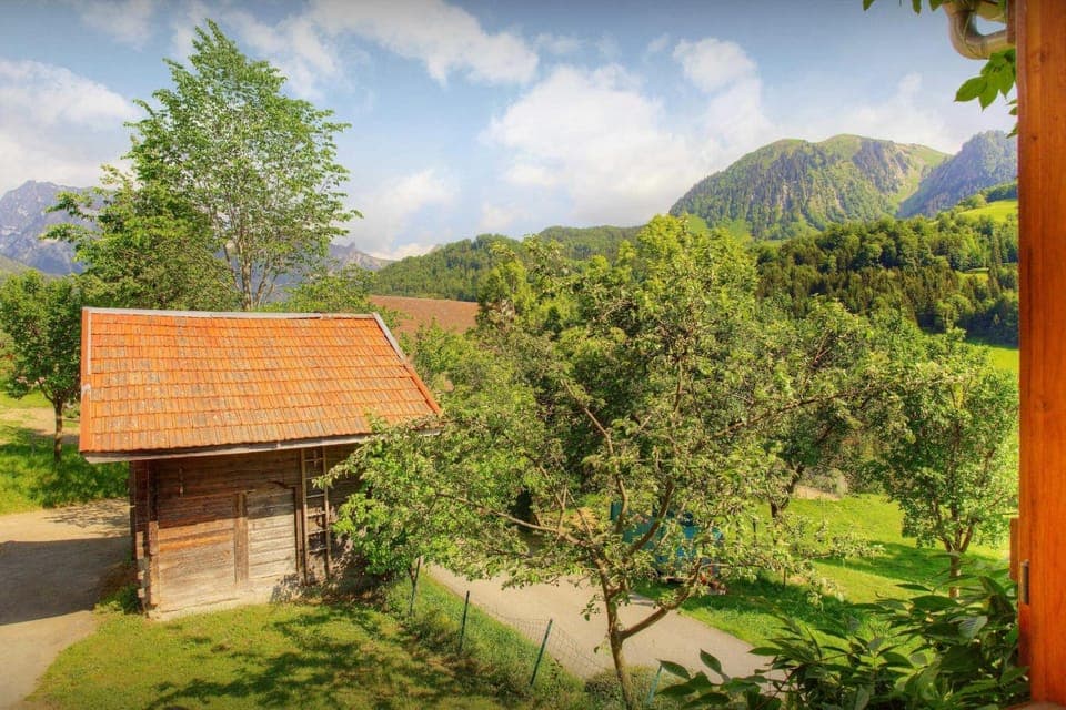 Spring, Day, Natural landscape, Balcony/Terrace, Mountain view