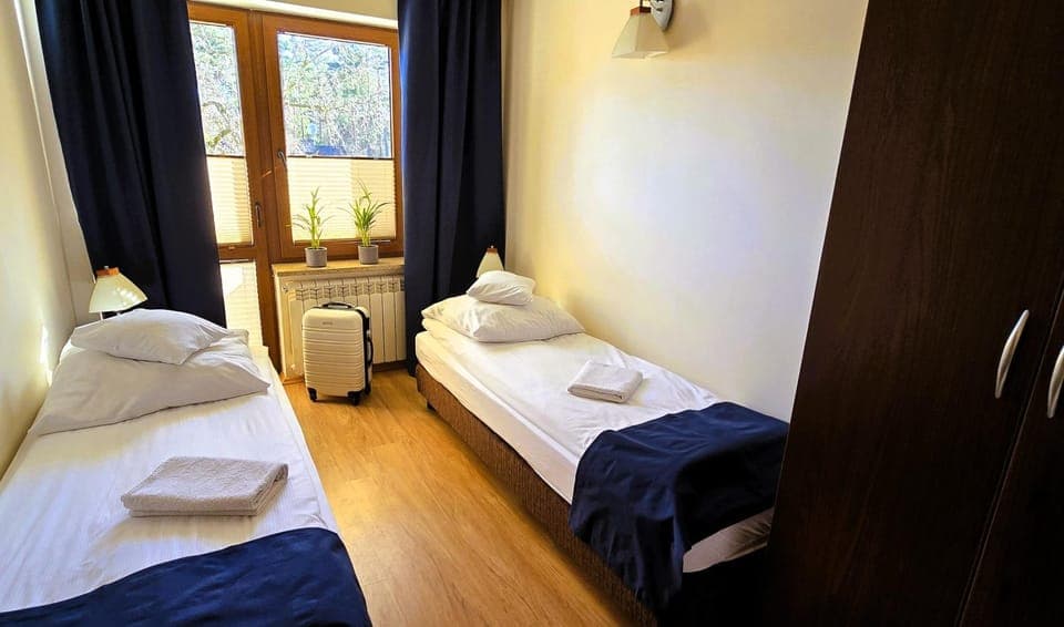 Bed, Balcony/Terrace, Other, Photo of the whole room, Bedroom, Location, furniture, towels