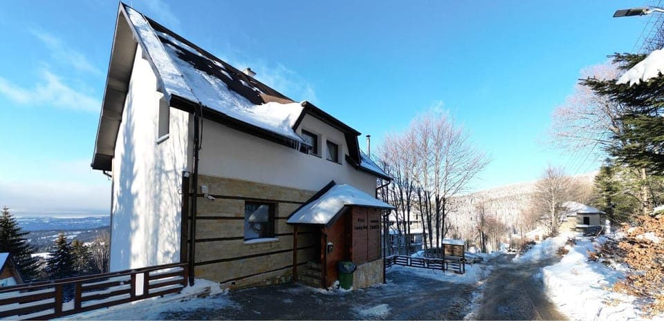 Property building, View (from property/room), Parking