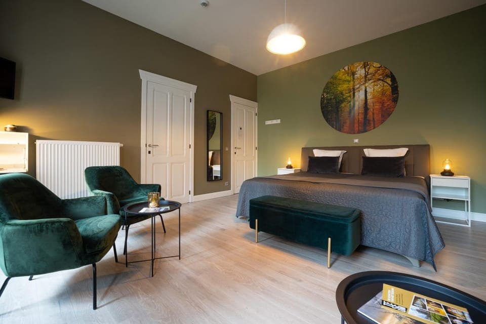 Photo of the whole room