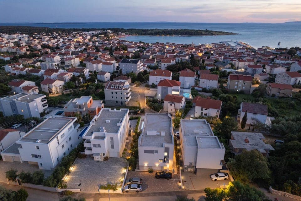 Property building, Bird's eye view, City view