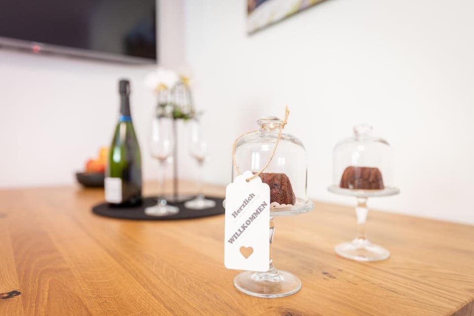 Decorative detail, Dining area