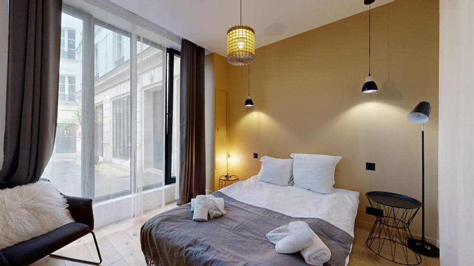 Bed, Living room, Bedroom