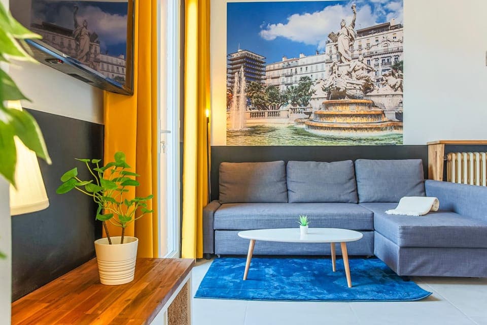 Living room, Seating area