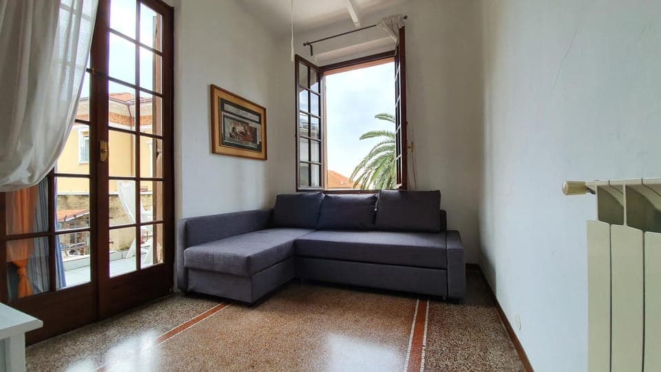 Living room, City view, Street view