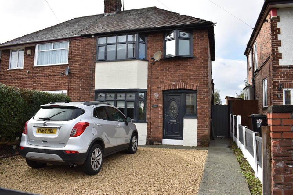 Property building, Facade/entrance