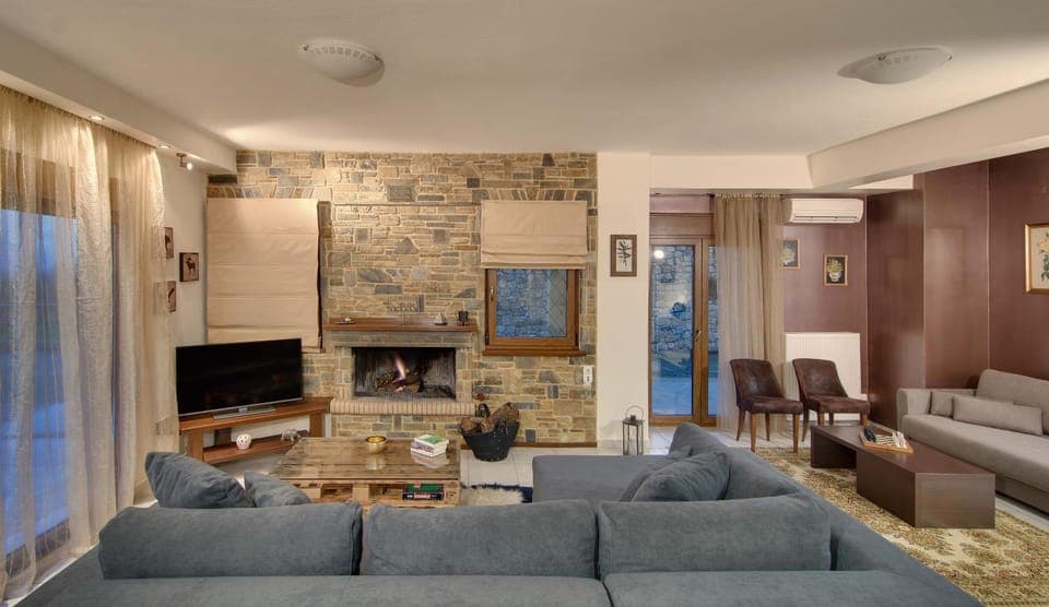 TV and multimedia, Seating area