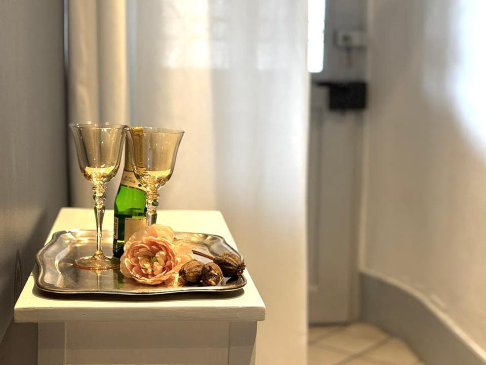 Facade/entrance, Decorative detail