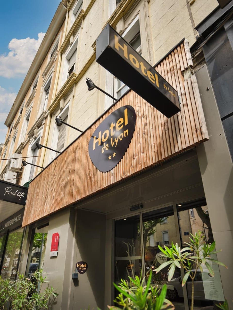 Property building, Street view