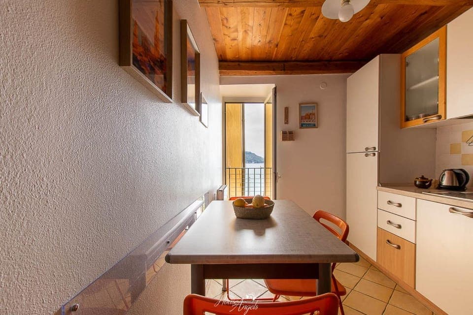 Kitchen or kitchenette, Dining area, Sea view, pet friendly