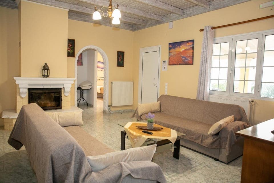 Living room, Seating area