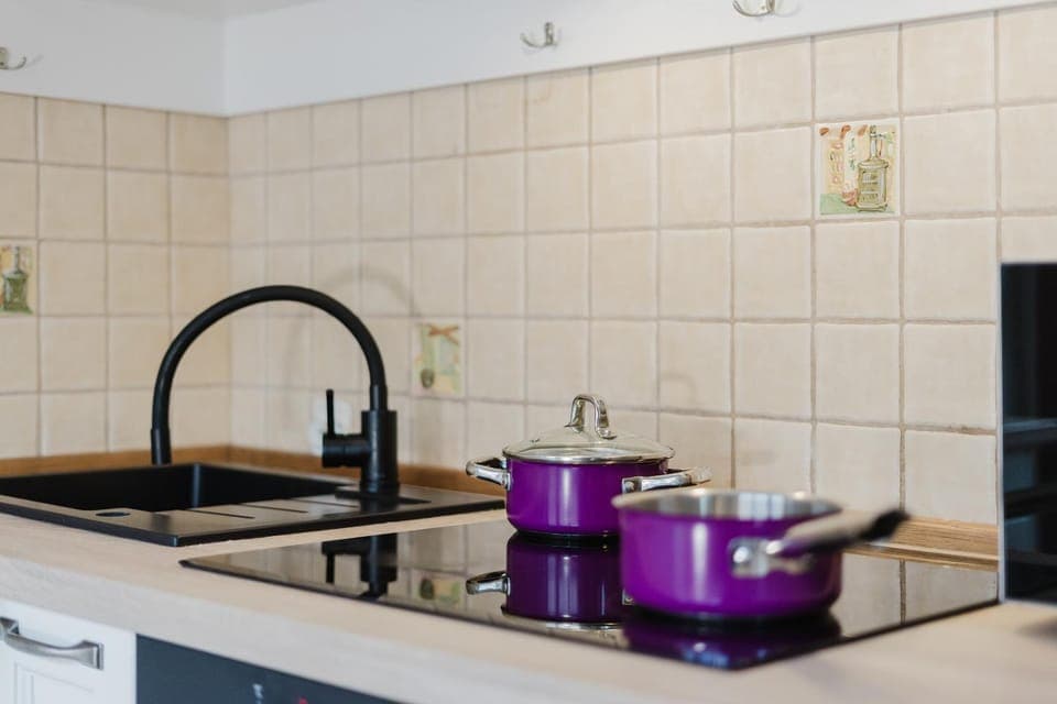 Kitchen or kitchenette, stove