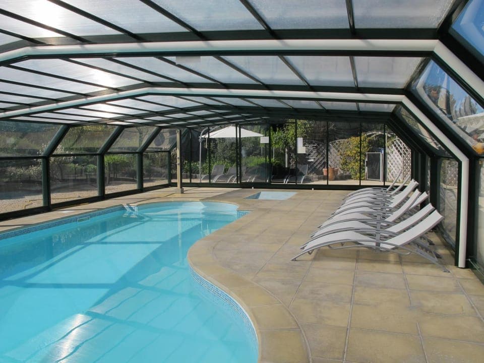 Swimming pool, Swimming pool