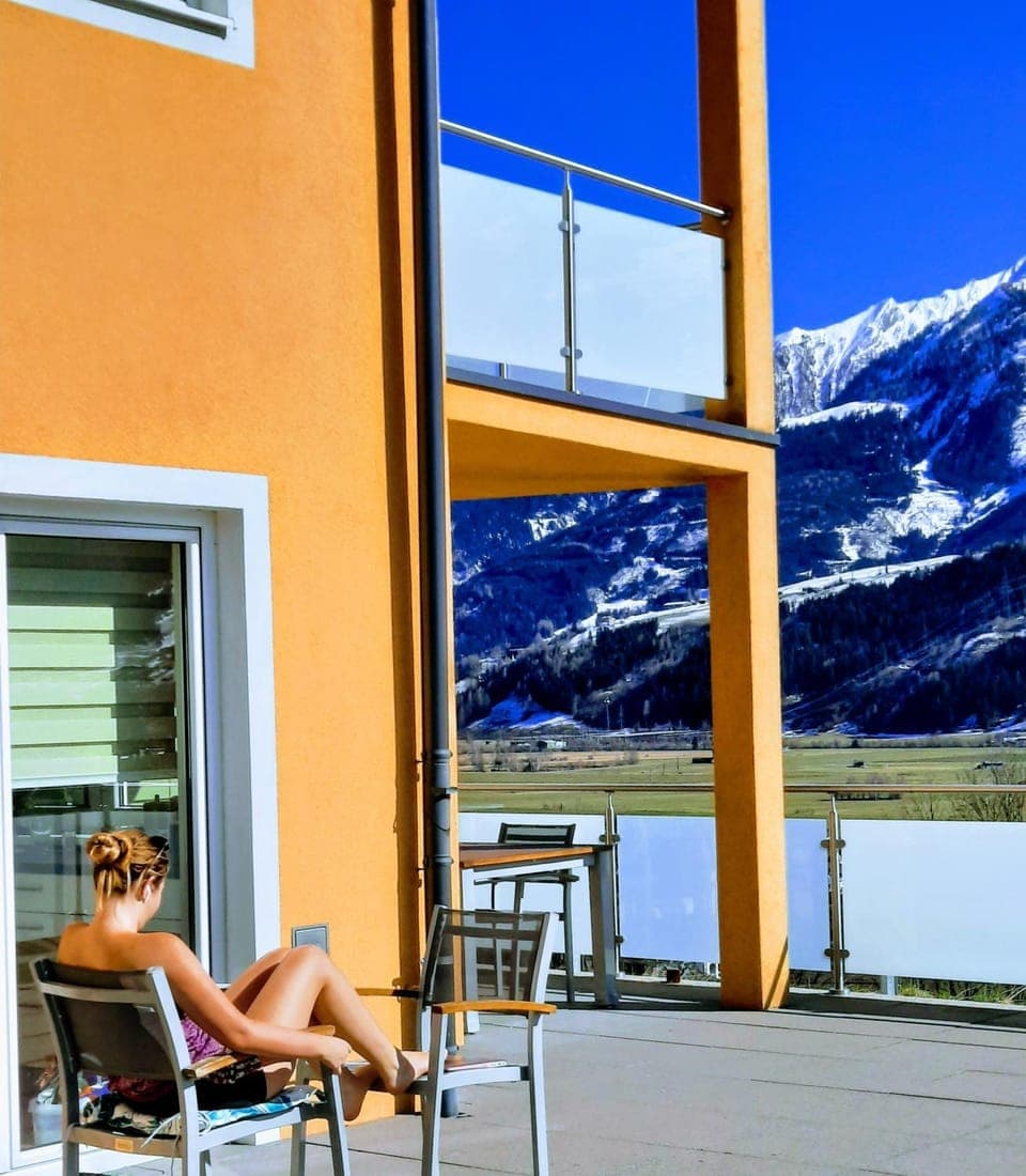 Balcony/Terrace, Mountain view