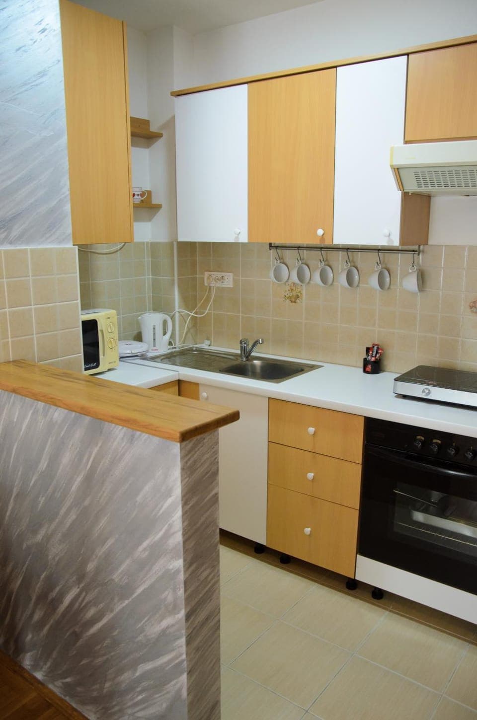 Coffee/tea facilities, Kitchen or kitchenette