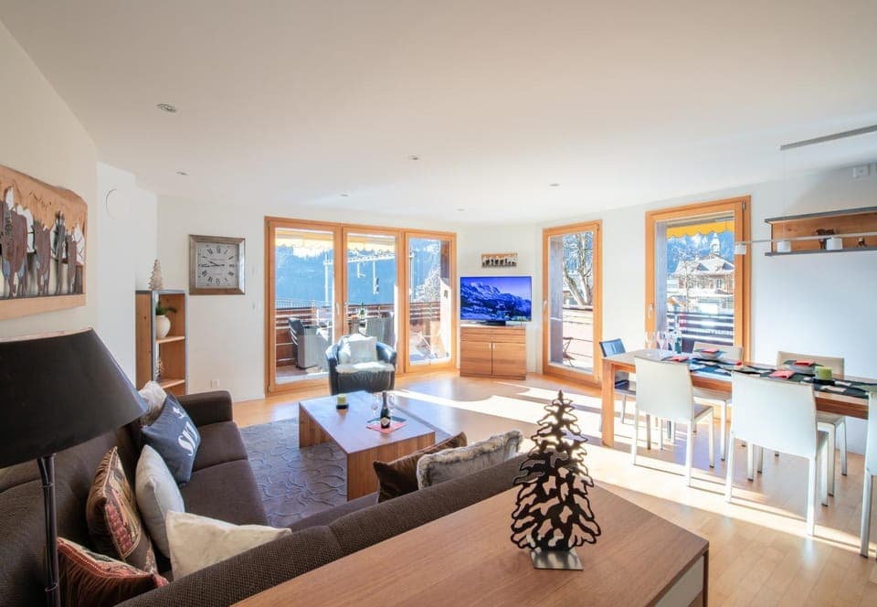 Communal lounge/ TV room, Living room