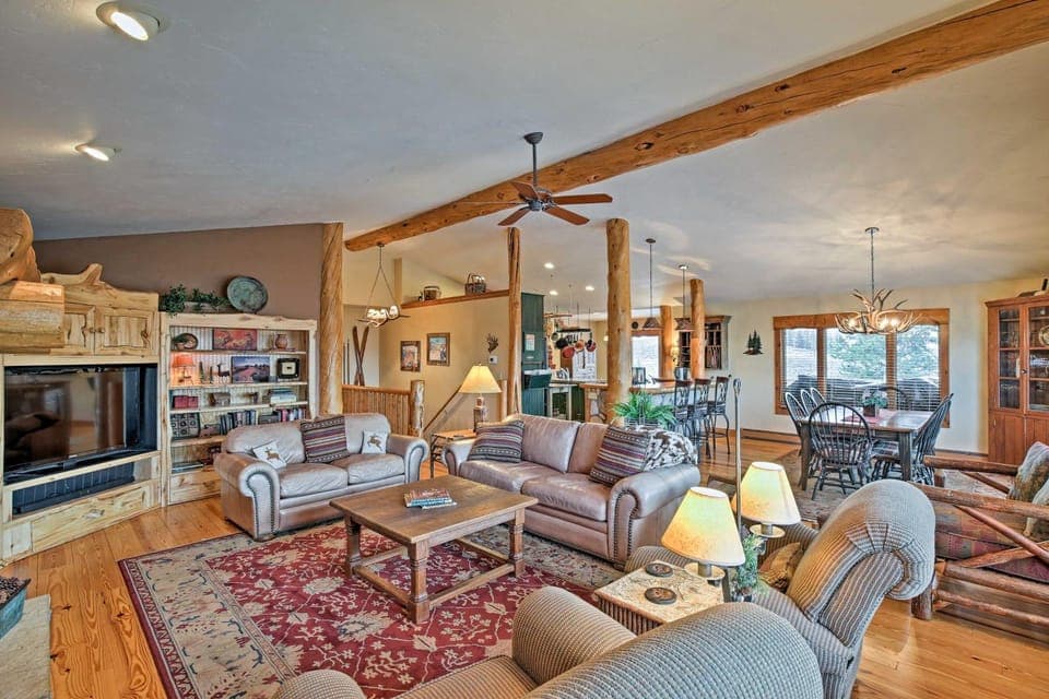 2 Mi to Skiing: Mtn-View Home w/ Deck in Granby! House in Granby