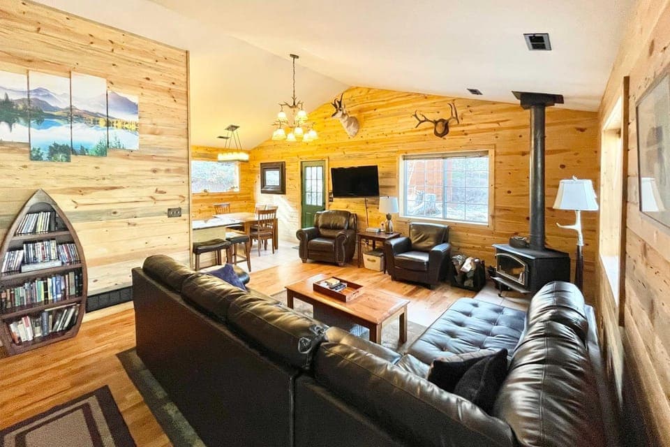 'Bobcat Trail Cabin' on 3 Acres in Como! Cabin in Park County