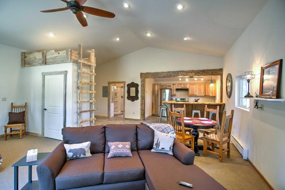 Mancos Cabin Rental on 80 Acres w/ Mountain View! Cabin in Colorado