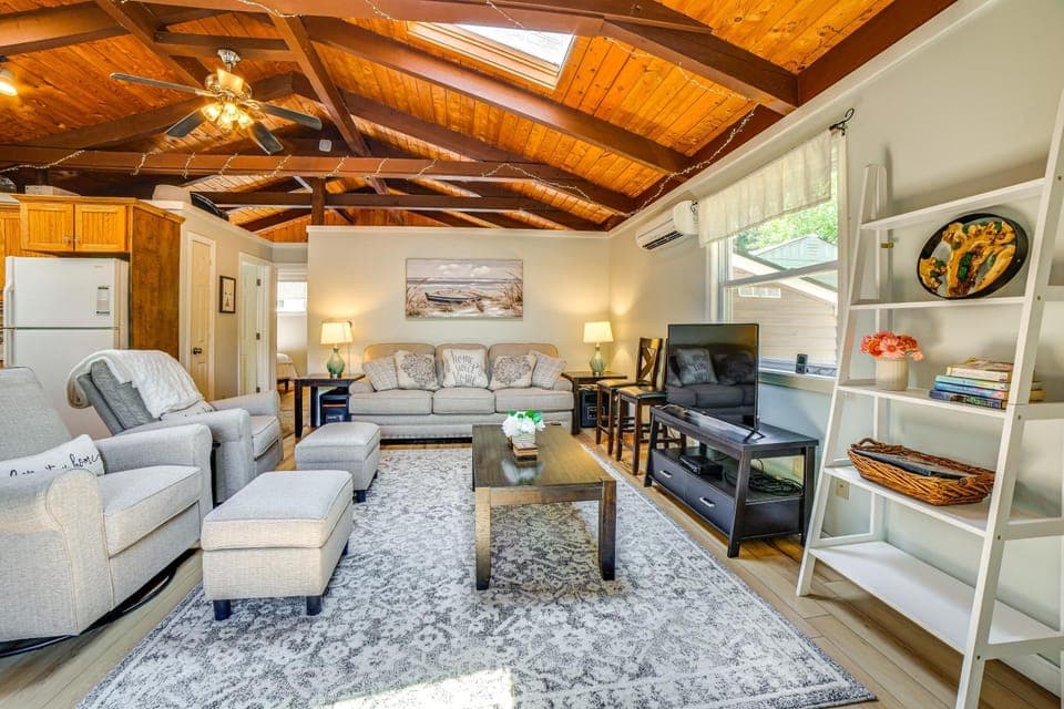 Breathtaking Newbury Cottage w/ Deck on Chalk Pond House in Newbury